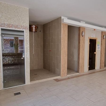 Relax Wellness Studio Hajduszoboszlo Daire Dış mekan fotoğraf